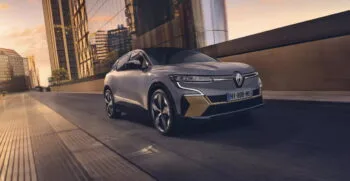 Renault Megane ETech — Fuccelli Auto Foligno e Spoleto