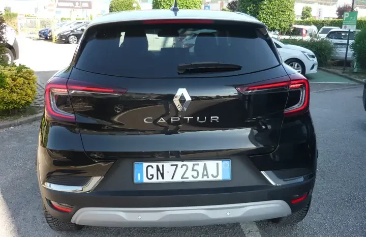 Renault Captur 1.0 tce Techno 90CV pieno