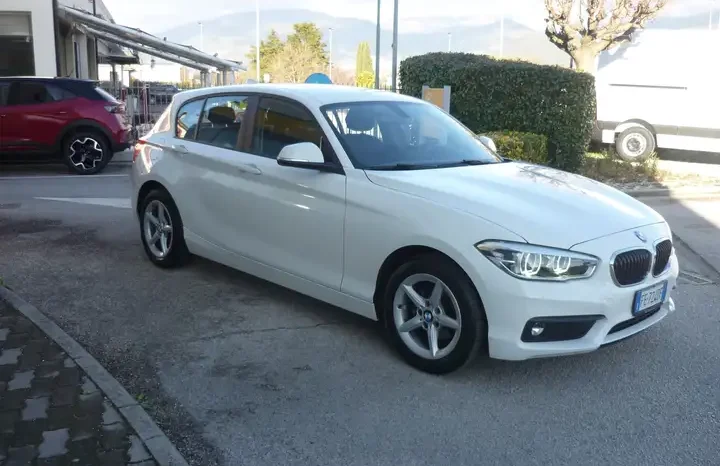 Bmw 116d 116cv Urban Automatica pieno