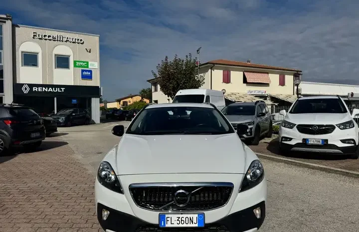 Volvo V40 Cross country 2.0 D2 pieno