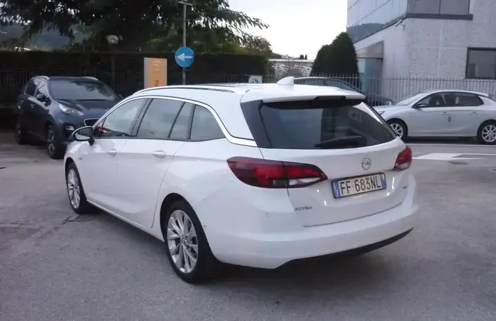 Opel Astra Sports Tourer 1.6 cdti Innovation pieno