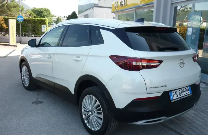 Opel Grandland X 1.6 auto Innovation pieno