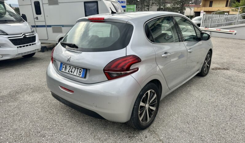 Peugeot 208 5p 1.2 puretech t GT Line full