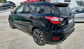 Ford Kuga 1.5 tdci ST-Line pieno