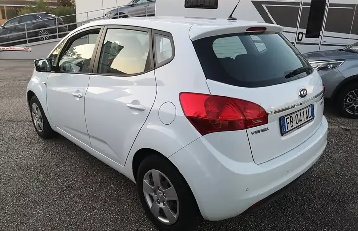 Kia Venga 1.4 GPL 90cv Neo Patentati pieno