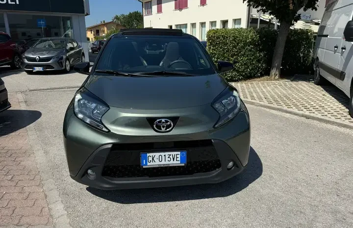 Toyota Aygo X 1.0 Trend Air Benzina automatica pieno