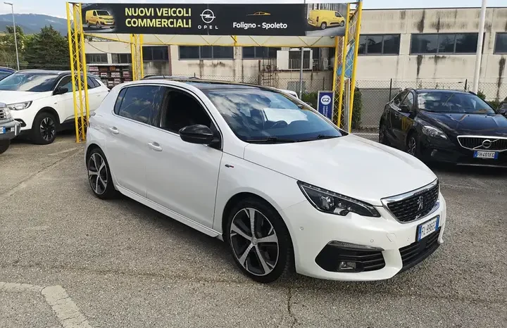 Peugeot 308 5p 2.0 bluehdi GT S&S EAT8 180CV pieno