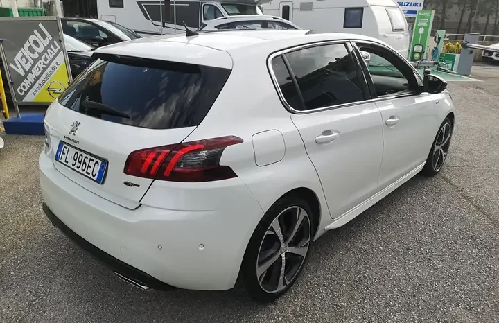 Peugeot 308 5p 2.0 bluehdi GT S&S EAT8 180CV pieno