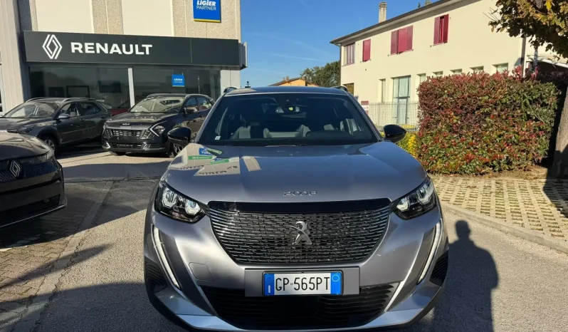 Peugeot 2008 1.2 Puretch Active Pack full