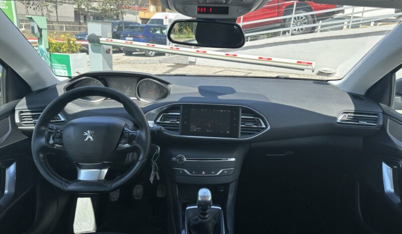 Peugeot 308 SW 1.5 Active 131CV pieno