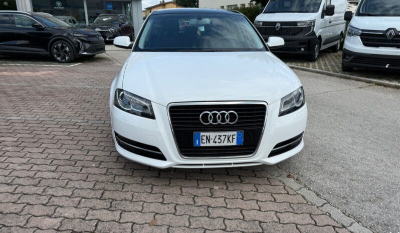 Audi A3 1.6 S-Tronic 105CV Attraction pieno