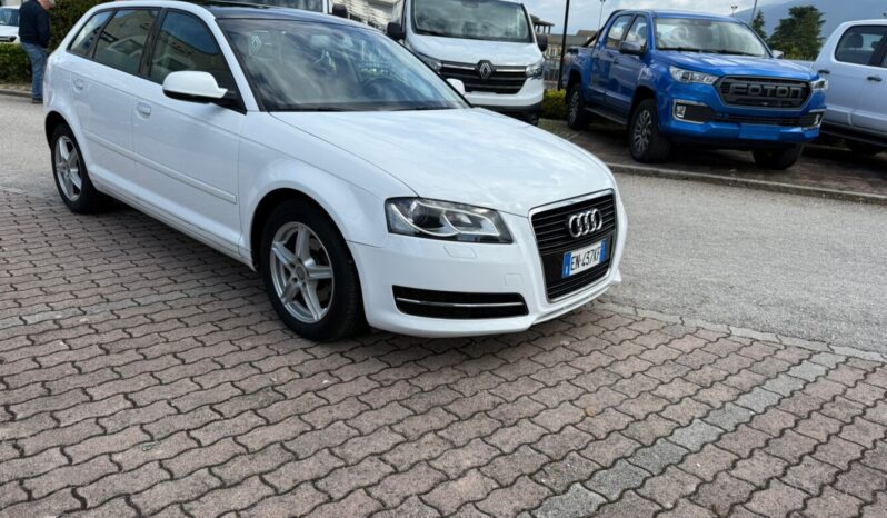 Audi A3 1.6 S-Tronic 105CV Attraction pieno