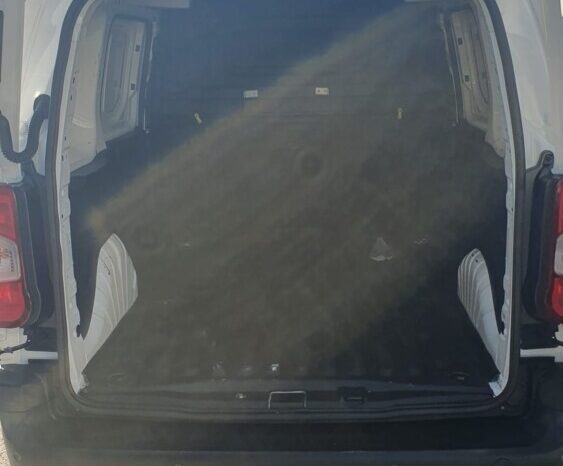 Peugeot Partner 1.5 BlueHdi 102CV 1000KG premium pieno