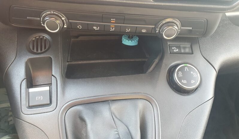 Peugeot Partner 1.5 BlueHdi 102CV 1000KG premium pieno