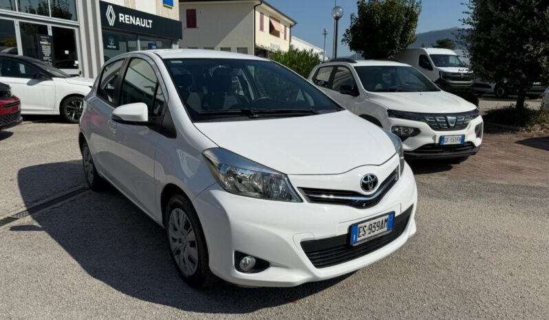 Toyota Yaris 1.0 Lounge 5porte 69CV pieno
