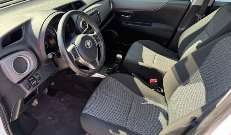Toyota Yaris 1.0 Lounge 5porte 69CV pieno