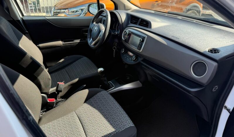Toyota Yaris 1.0 Lounge 5porte 69CV pieno