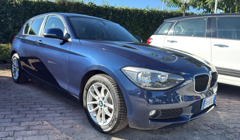 BMW Serie 118d Urban 143CV pieno