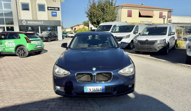 BMW Serie 118d Urban 143CV pieno