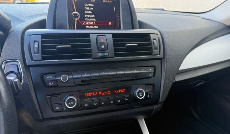 BMW Serie 118d Urban 143CV pieno