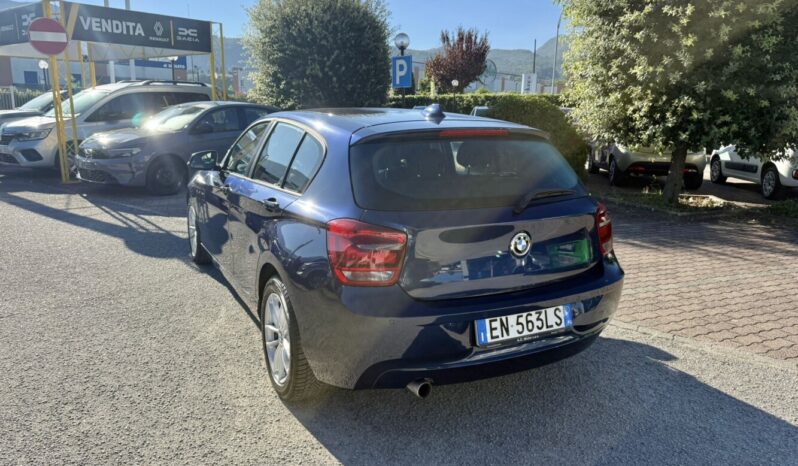 BMW Serie 118d Urban 143CV pieno