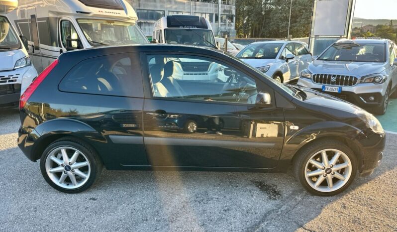 Ford Fiesta 3porte 1.4 Diesel TITANIUM pieno