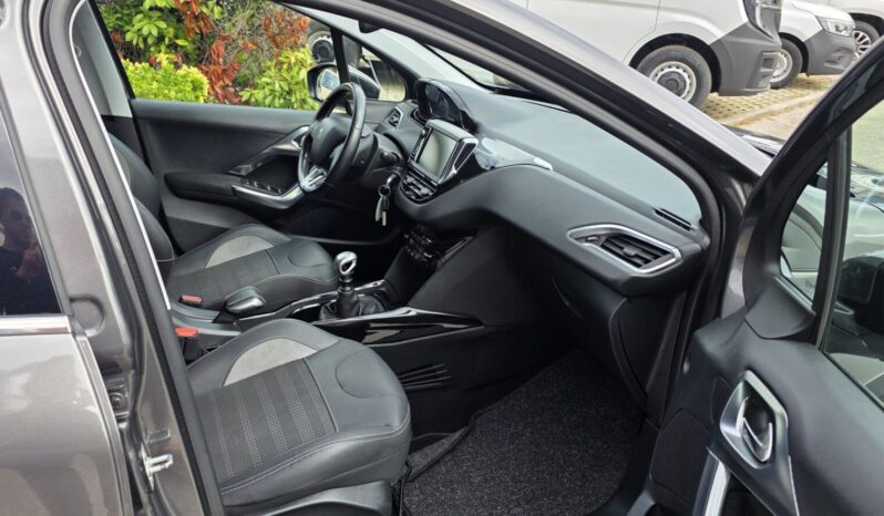 Peugeot 2008 1.5 Allure 102CV pieno