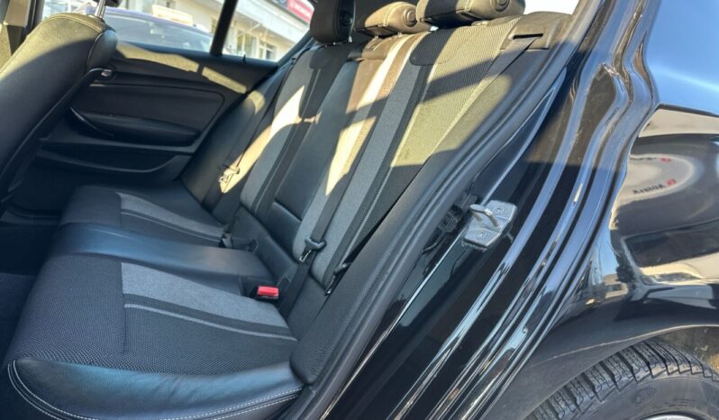 BMW SERIE 116D Advantage 5P pieno