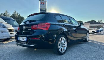 BMW SERIE 116D Advantage 5P pieno