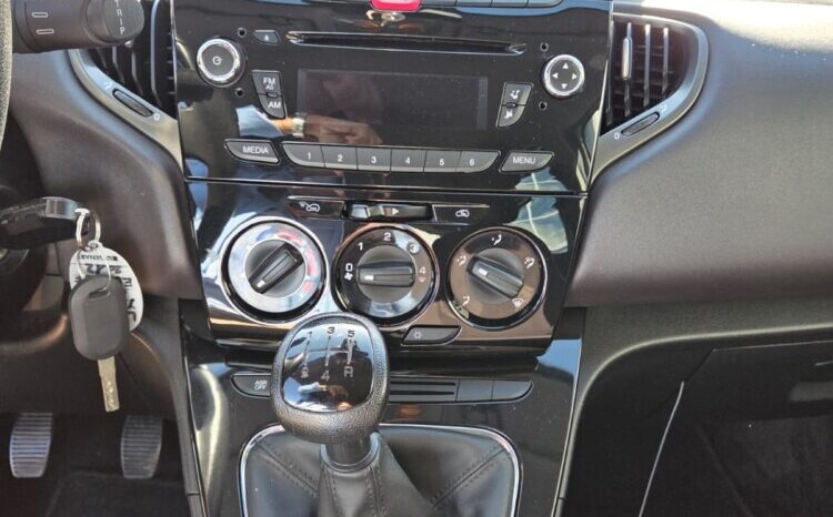 Lancia Ypsilon 1.3 MJT Silver 5Porte pieno