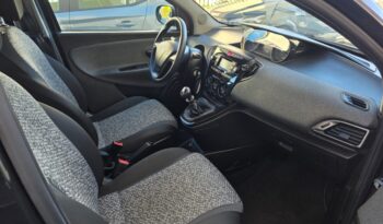 LANCIA  YPSILON 1.0 FIREFLY HYBRID SILVER pieno