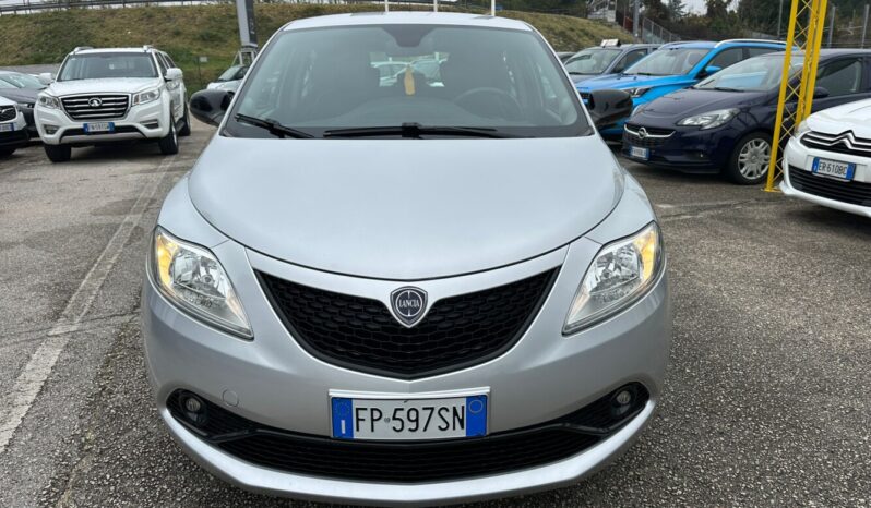 Lancia Ypsilon 1.2 GPL Gold 69CV pieno
