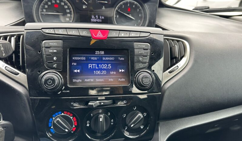 Lancia Ypsilon 1.2 GPL Gold 69CV pieno