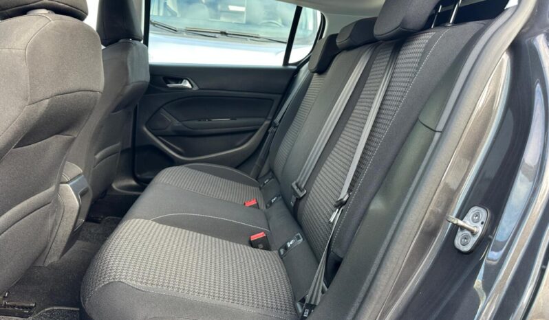 Peugeot 308 Active Pack 1.5 131cv pieno