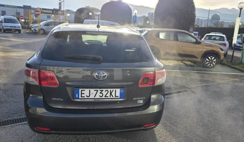 Toyota Avensis 2.2 Auto 150CV SW pieno