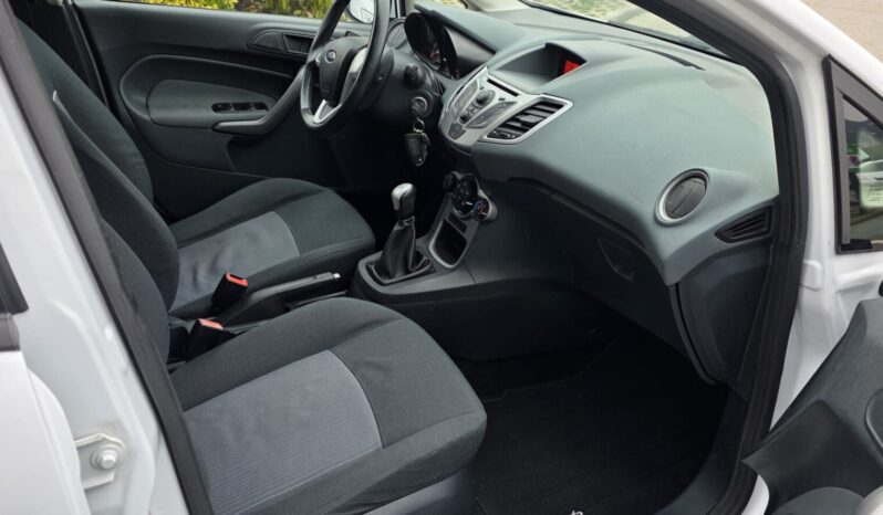 Ford Fiesta titanium 1.4 Tdci 5p 68CV pieno