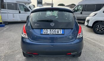 Lancia Ypsilon 1.2 GPL SIlver 69CV pieno