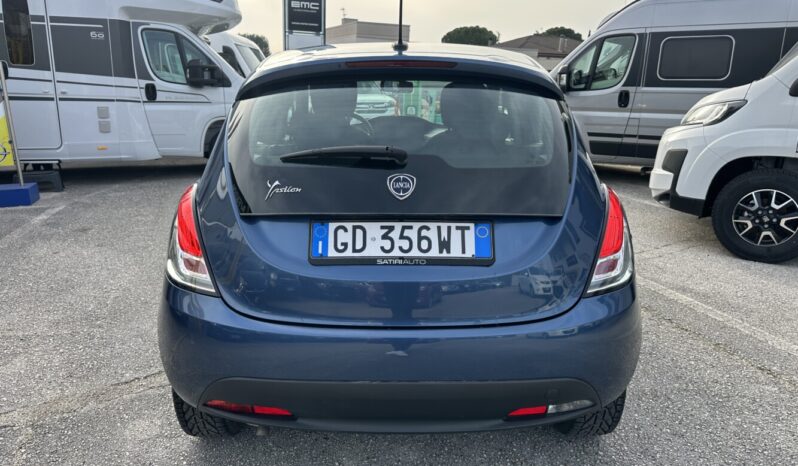 Lancia Ypsilon 1.2 GPL SIlver 69CV pieno