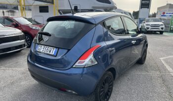 Lancia Ypsilon 1.2 GPL SIlver 69CV pieno